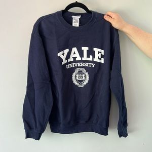 Yale University Campus Customs Sweatshirt Medium